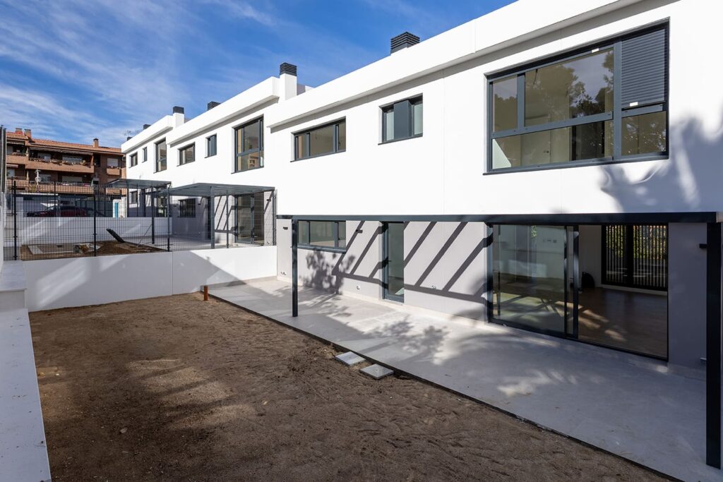 Promoción obra nueva viviendas adosadas en Pozuelo.
