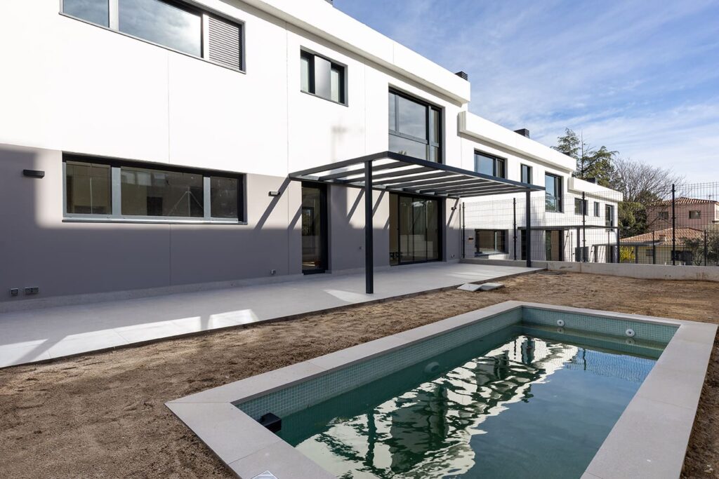 Promoción obra nueva viviendas adosadas en Pozuelo.